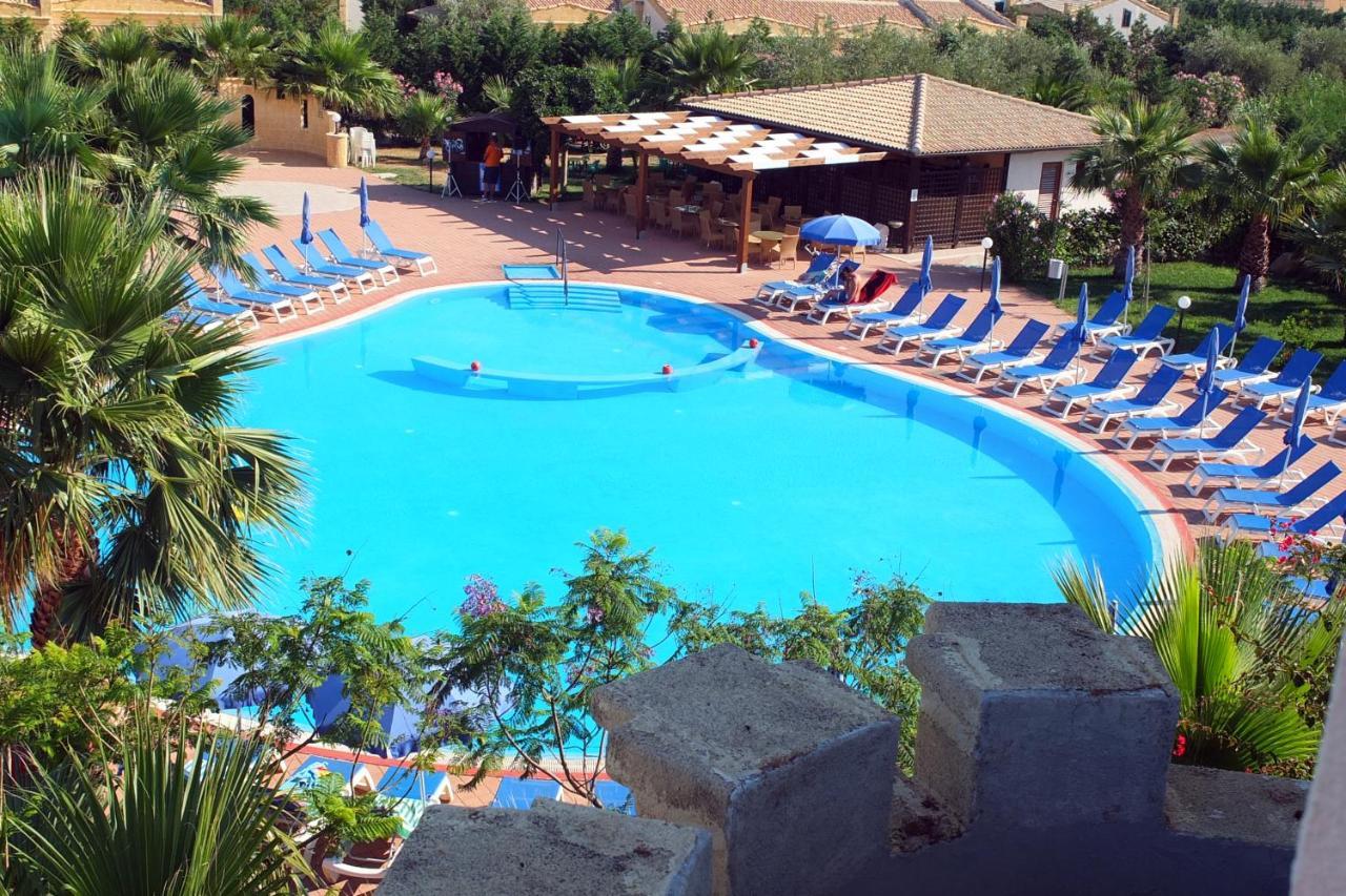 Dolcestate Hotel -Club Кампофеличе-ди-Роччелла Экстерьер фото